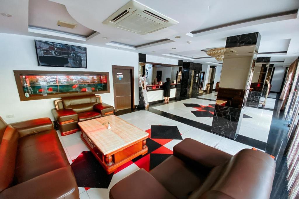 Lucky Star Hotel Nagoya Extérieur photo